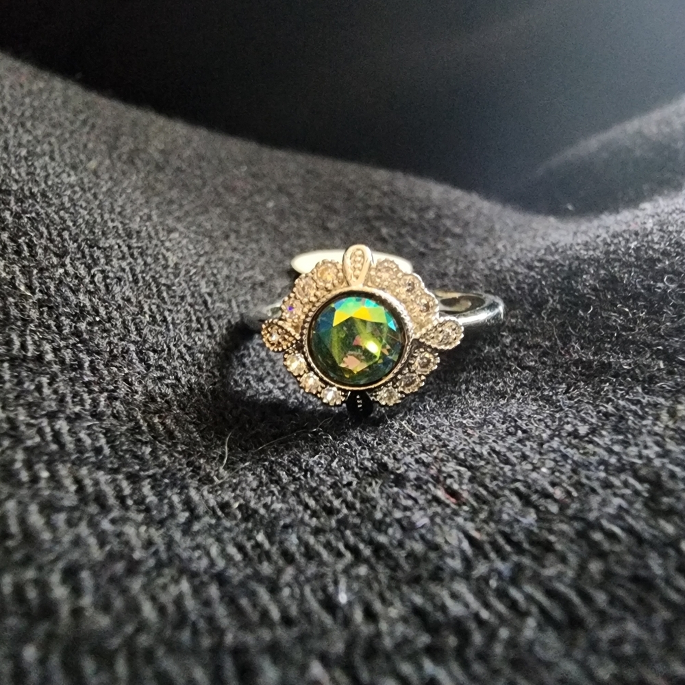 NWT Fragrant Jewels Ring